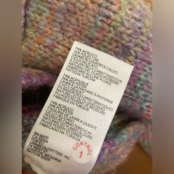 Urban Outfitters Rainbow Balloon Sleeve Sweater S - Picture 11 of 11